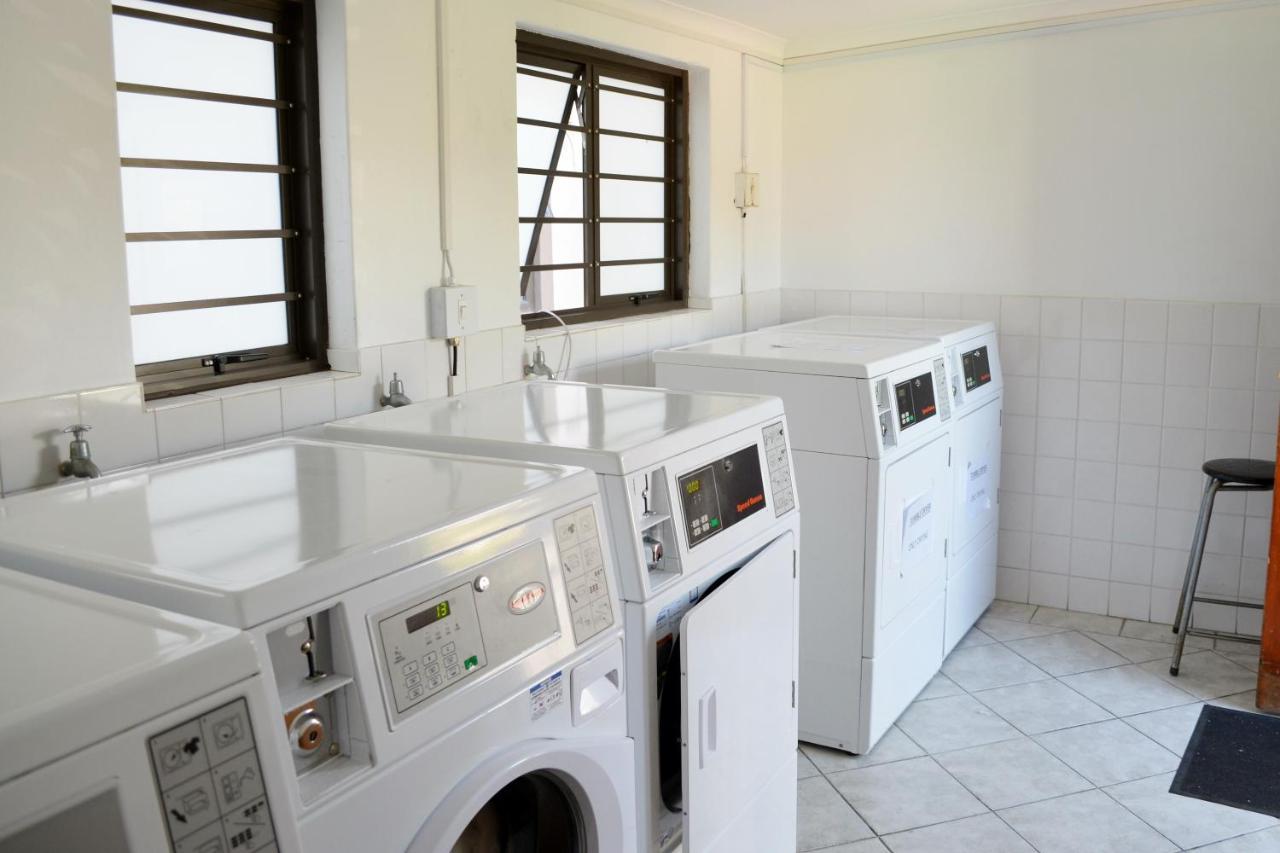 Broadway Self Catering Apartments Durbanville Ngoại thất bức ảnh