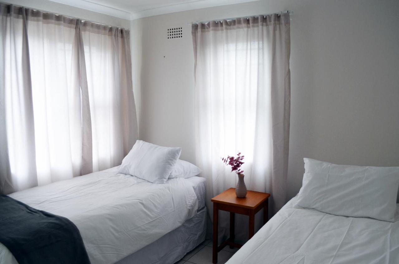 Broadway Self Catering Apartments Durbanville Ngoại thất bức ảnh