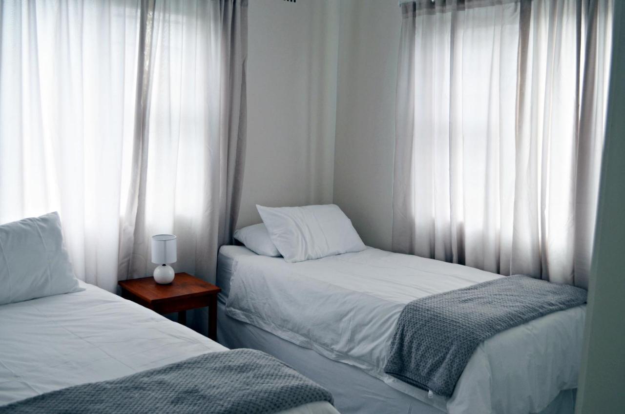 Broadway Self Catering Apartments Durbanville Ngoại thất bức ảnh