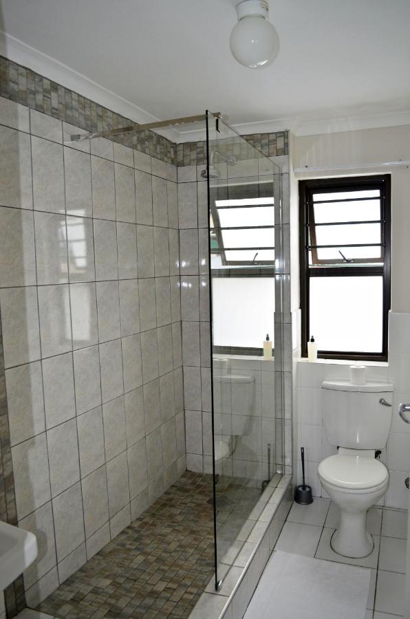 Broadway Self Catering Apartments Durbanville Ngoại thất bức ảnh