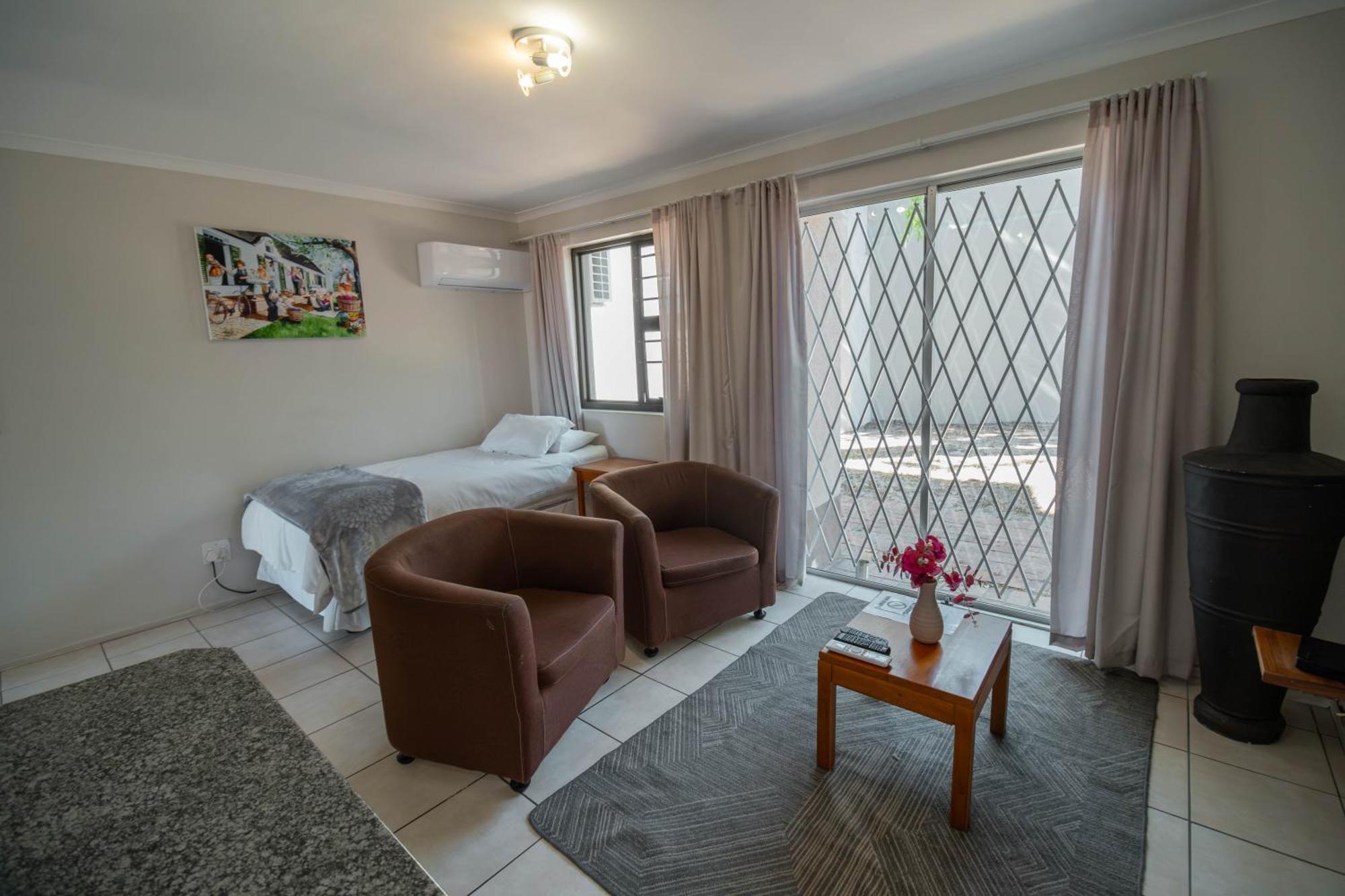Broadway Self Catering Apartments Durbanville Ngoại thất bức ảnh